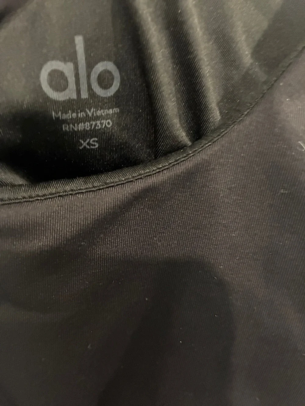 ALO Yoga Black Scoop Neck Tank